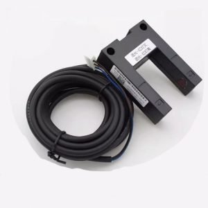 Elevator leveling sensor photoelectric switch