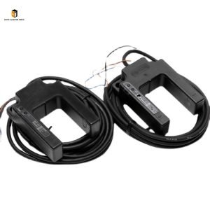 Elevator leveling sensor