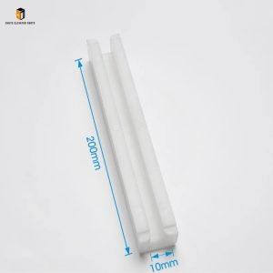 Elevator guide shoe lining