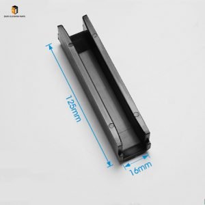 Elevator guide shoe lining
