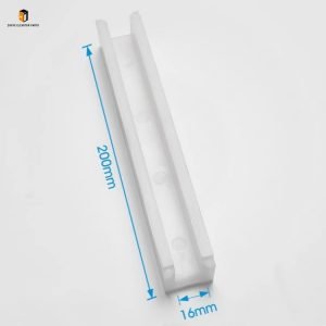 Elevator guide shoe lining