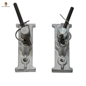 Elevator hall door triangular lock elevator hall door lock