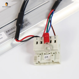 Elevator light curtain