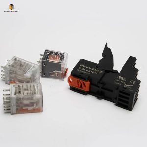 Elevator control cabinet relay