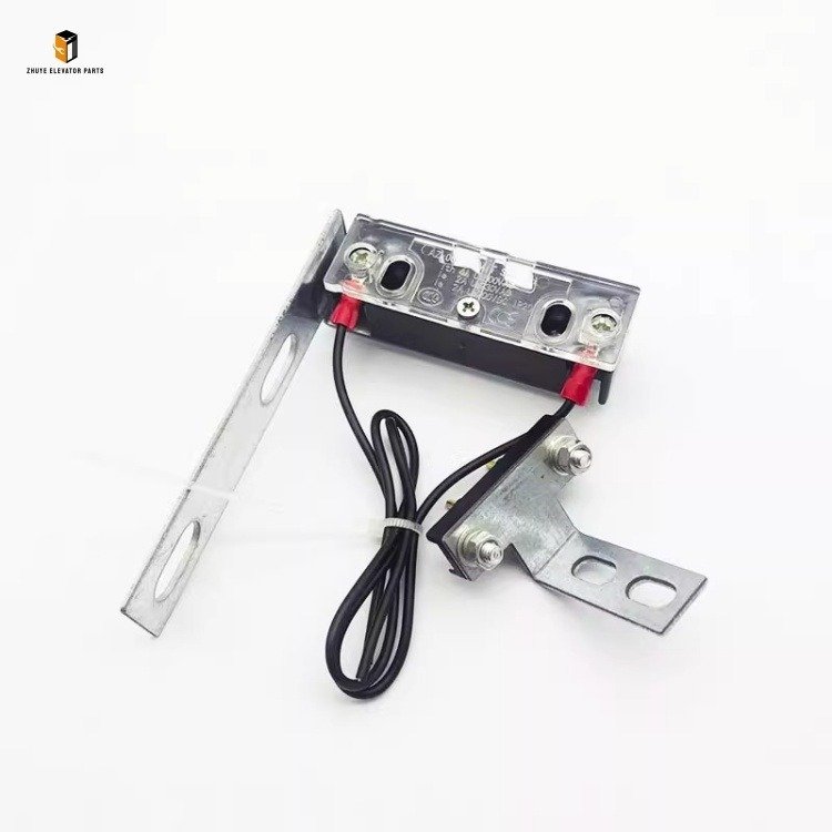 Elevator door lock bracket4