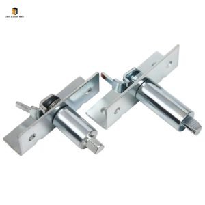 Elevator hall door triangular lock F9 S8 K8