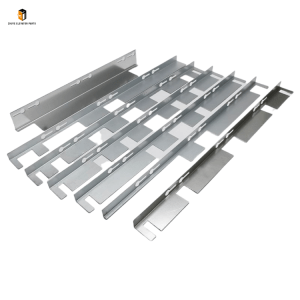 Elevator leveling plate