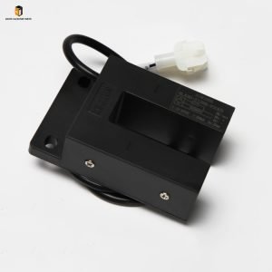 Elevator leveling sensor