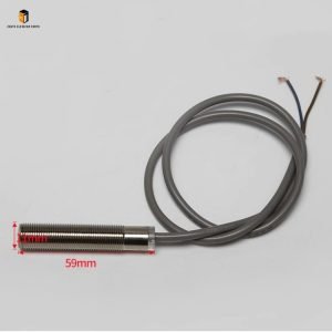 Elevator leveling sensor magnetic switch