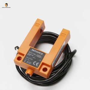 Elevator leveling sensor