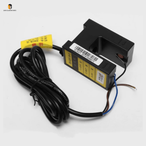 Elevator leveling sensor