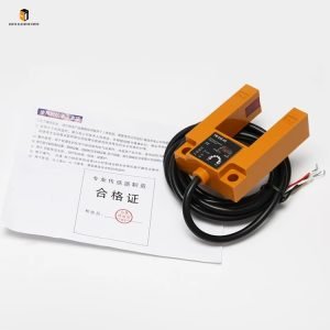 Elevator leveling sensor