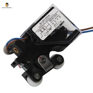 Elevator door switch