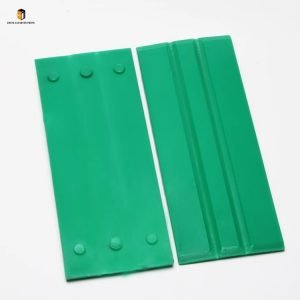 Elevator guide shoe lining