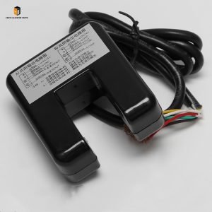 Elevator leveling sensor