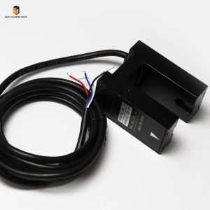 Elevator leveling sensor