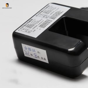 Elevator leveling sensor