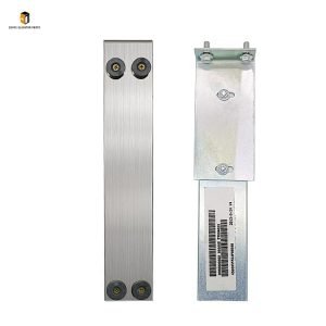 Elevator optical level separation magnetic plate bracket