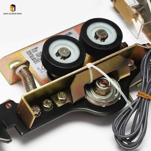 Elevator Door Lock Device4